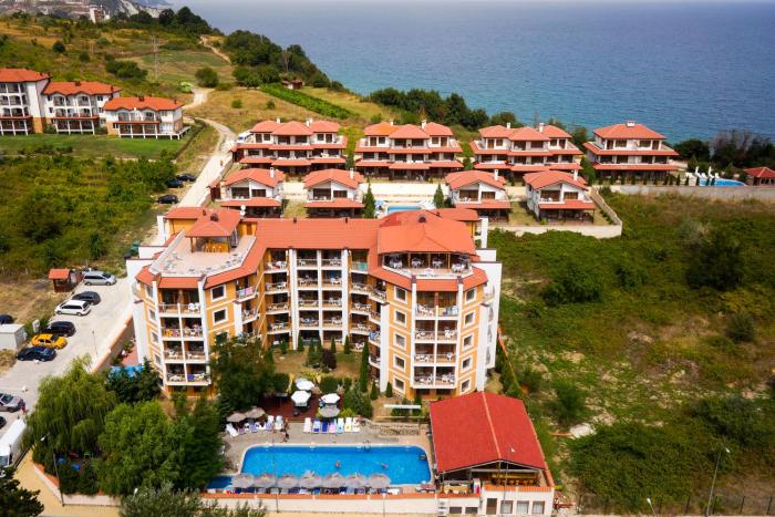 Hotel Vemara Club