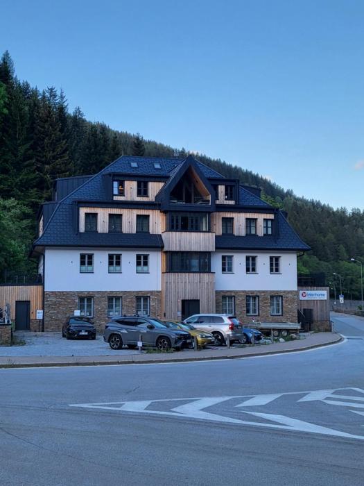 PEC 140 - apartmány Máj