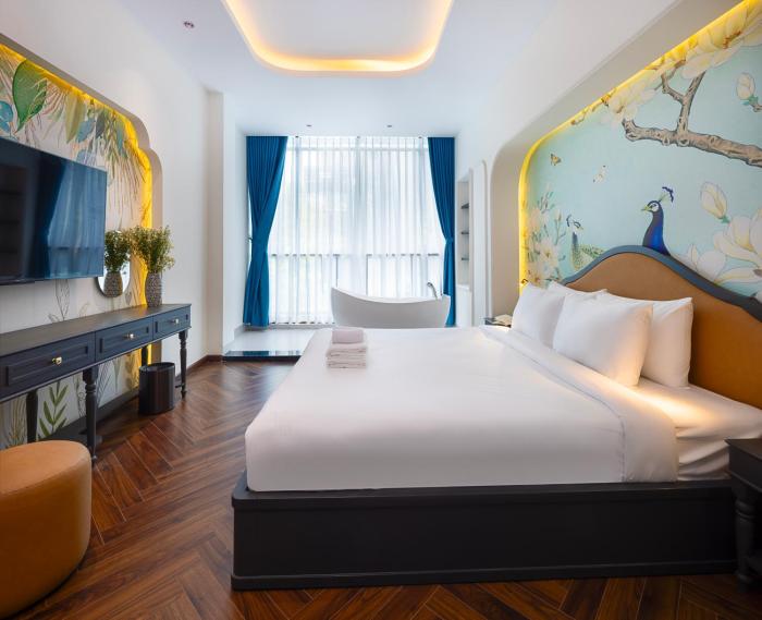 The Aura Suite Saigon Hotel