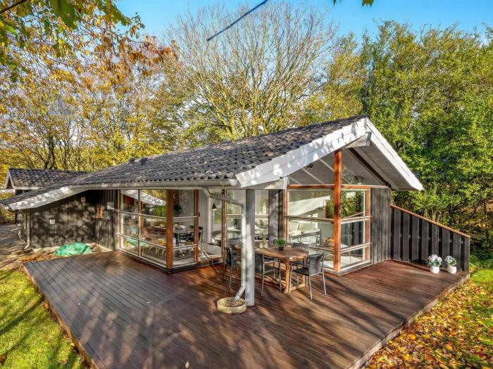 Holiday Home Esbern - 3-7km from the sea by Interhome