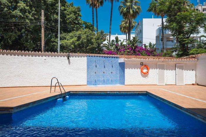 Los Nidos Studio with Pool
