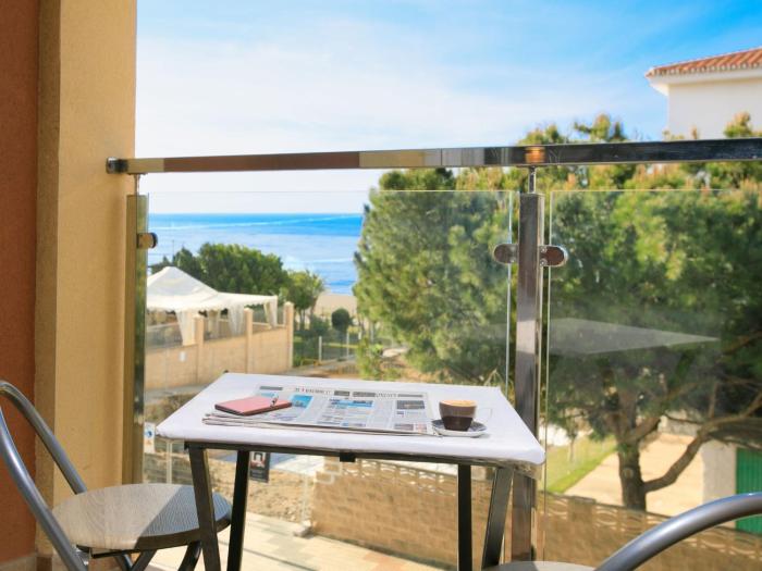 Apartment Baco beachfront by Interhome