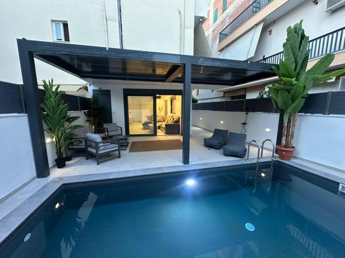 Alimar Pool Suite