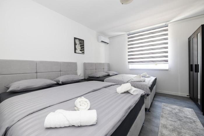 Apartment Aura