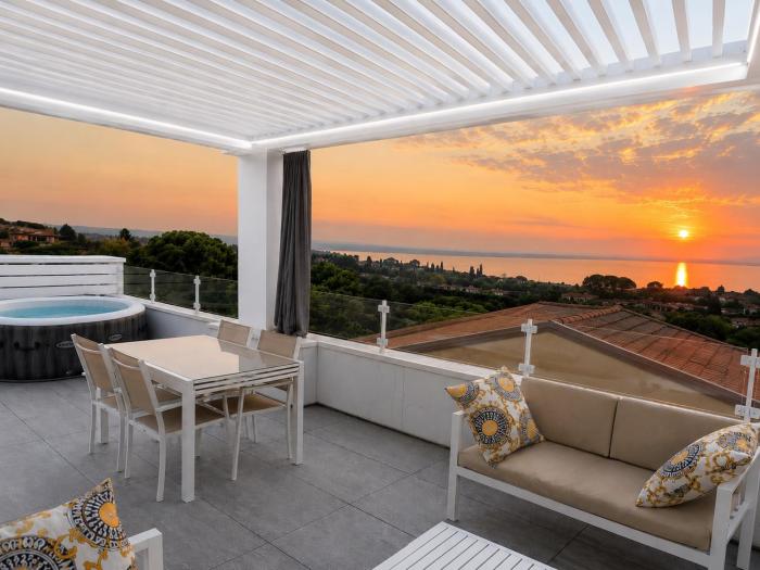 Appartamento Vista Lago con terrazza esclusiva
