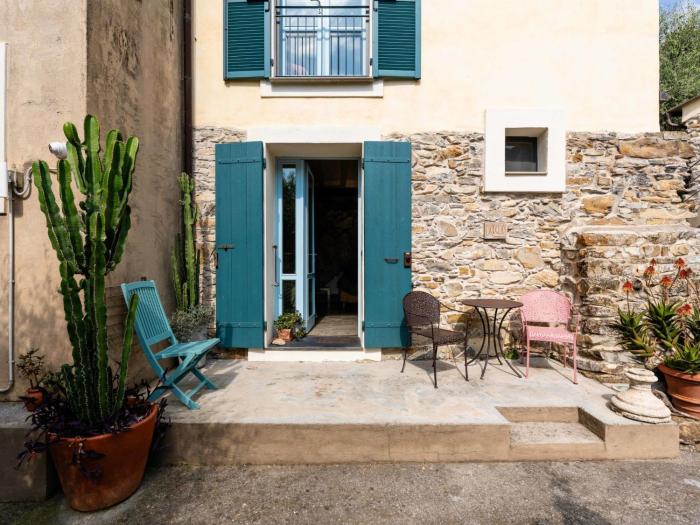 Holiday Home Lo Scoglio by Interhome