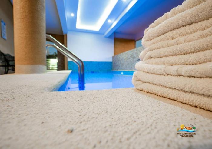 Casa Mar de Cortez - 6BR - One minute to Malecon