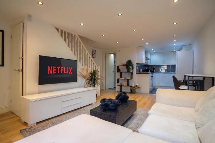 Large 2-Bed Moments From The O2 Arena