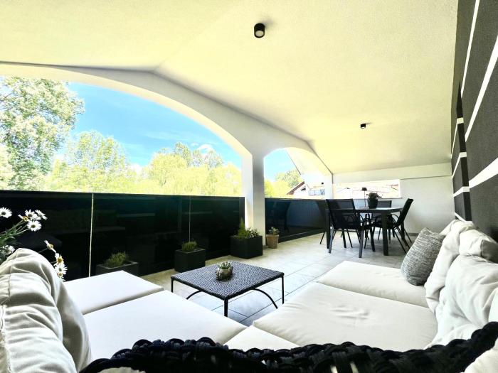 Filuma Suite - Riverside Terrace on Gacka River