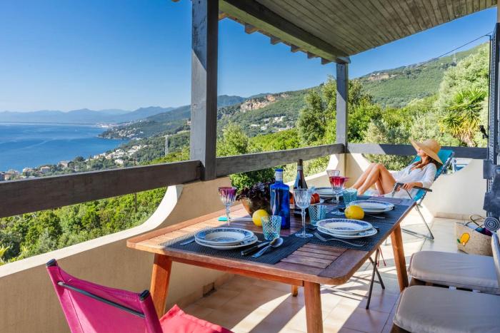 Casa Onda Di Luna Maison avec vue mer panoramique à Erbalunga