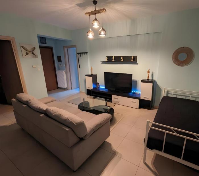 Relaxing home 80m from the sea