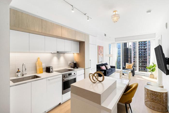 Luxury Apartments with View & Indoor Heated Pool