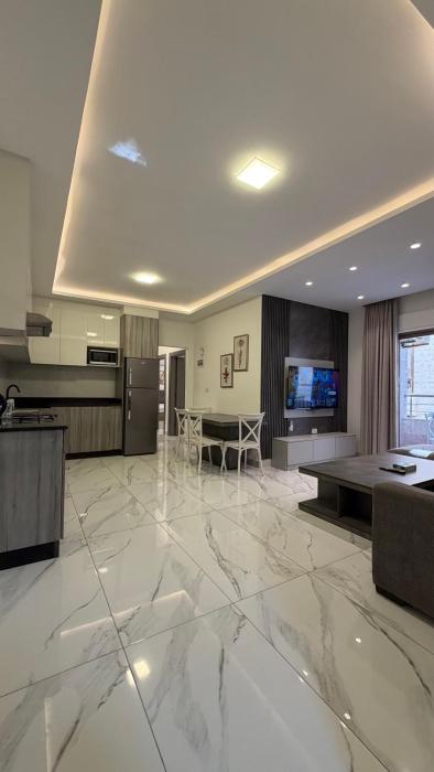 3bedroom 90m with balcony cintral near services 105
