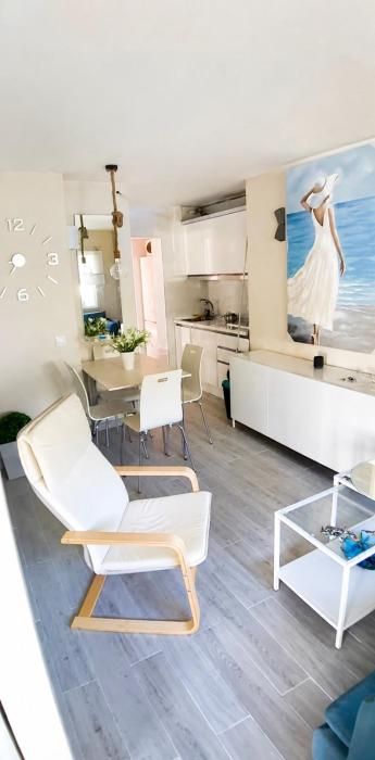 Casita con porche y jardín a 30 m de la playa