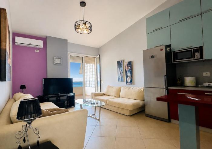 Vlorë - Sea-view double bedroom apartment with panoramic terrace by GGpremiumstays