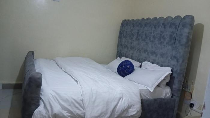 Affordable Lavington studio
