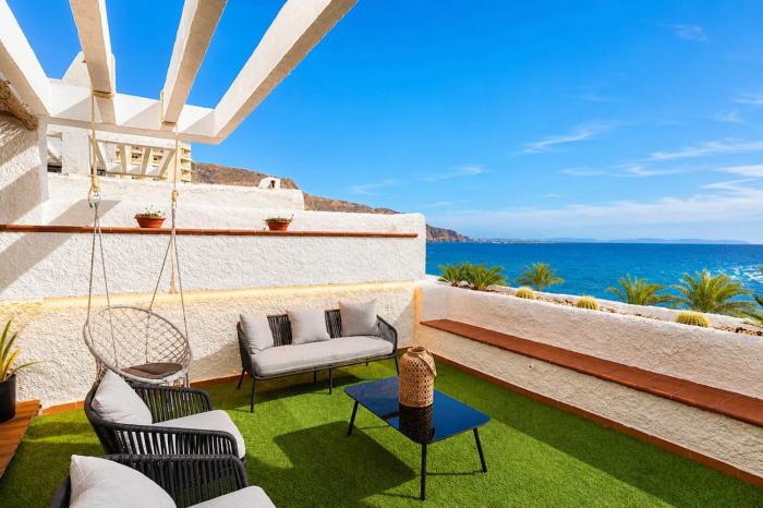 Sea Level Suites, 3 Hab, terraza con vistas al mar, salida a la playa y piscina