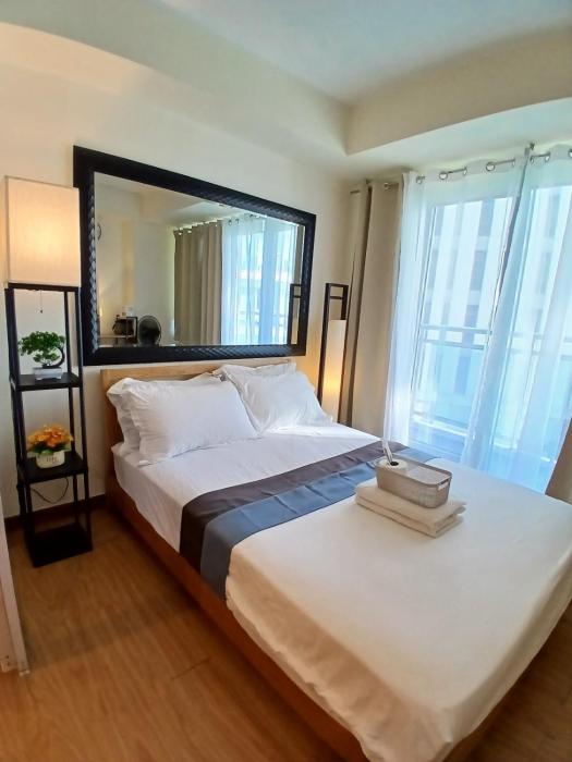 1BR Condotel in Azure Urban resort Near Naia #BH5