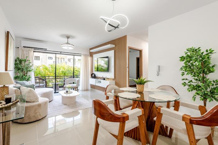Modern 2BR Pool, Cabanas, and Downtown Punta Cana
