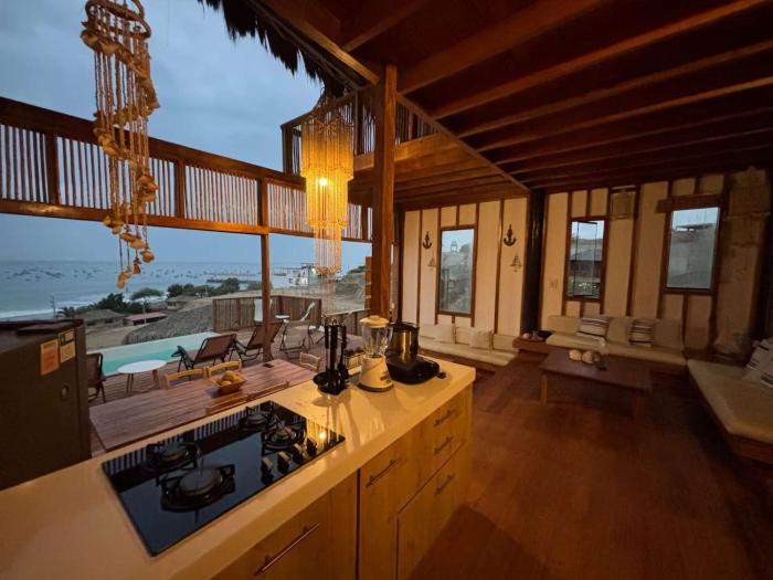 Relaxing Oceanfront in Punta Veleros by Wynwood