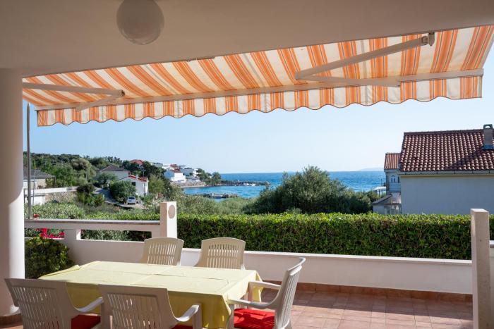 Apartments and rooms by the sea Jakisnica, Pag - 4160