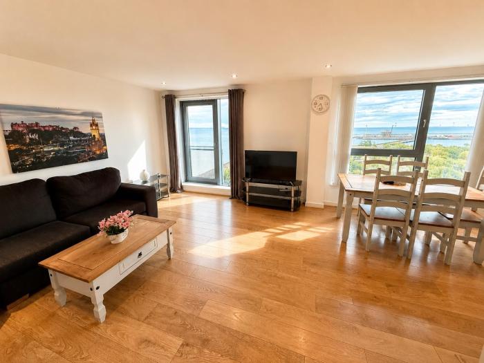 Britannia Ocean Park Apartments - Fast Wifi and Free Parking