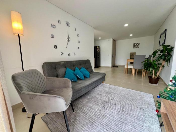 CE20 Excepcional Apartamento Piscina y parqueadero
