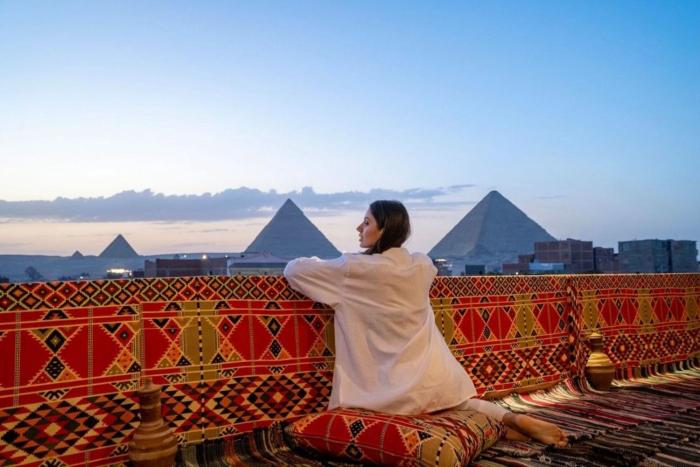 Bedouin Camp pyramids view INN