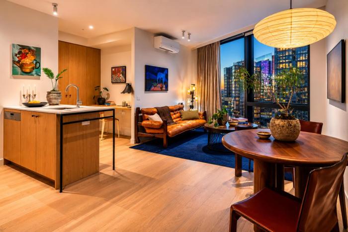 Artisan Yarra River Retreat Designer Finishes & Views