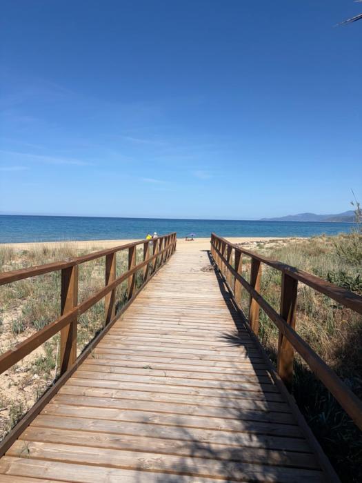MareLuna Sea within walking distance, Pool and Double Bathroom