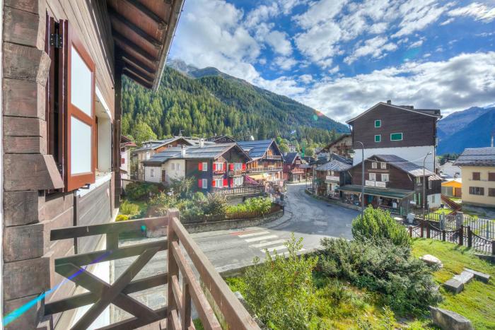 Monterosa Cozy Apartment 200m From Ski - Happy Rentals