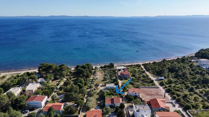 Villa Mediteran - Beach Villa with Jacuzzi