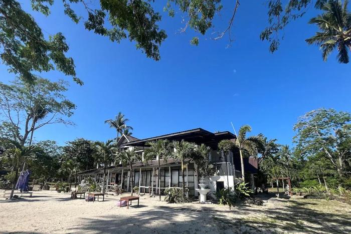 Puerto Paraiso Hostel