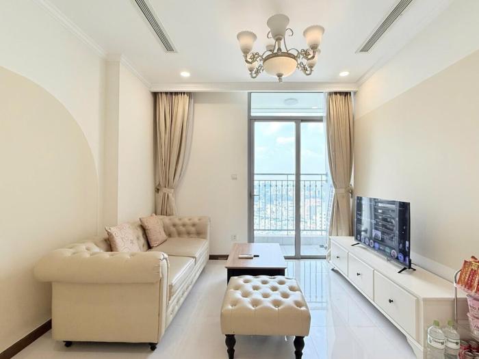 Modern 1BR Landmark Plus High Floor
