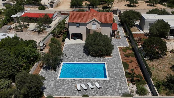 Vacation house TOKET - 6+2 person