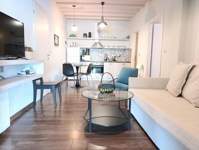 The Panorama - Enjoy this 1 bedroom 1 bath - Parking
