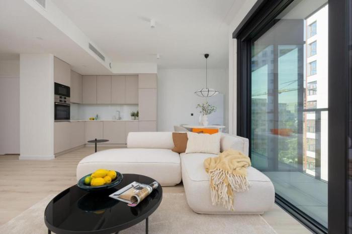 2-Bedroom Specious Apartment near M2 Rondo Daszyńskiego