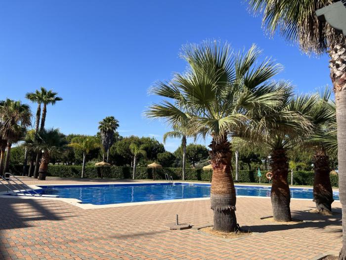 Pool View - Golf Apartment - GRA01