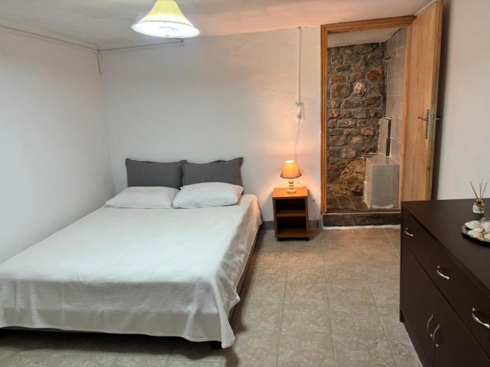 Βαχος rooms 2