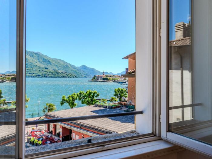 Apartment La Piazzetta sul Lago by Interhome