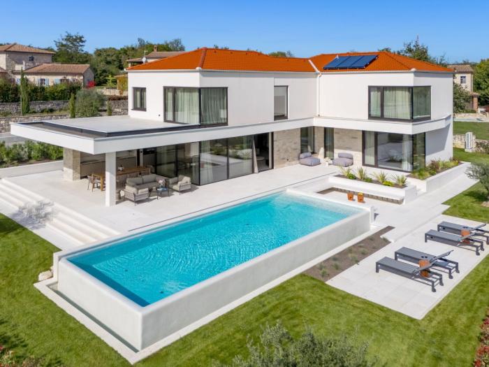 Villa Lavis by Interhome