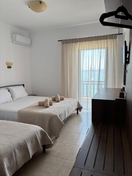 Hotel Avra