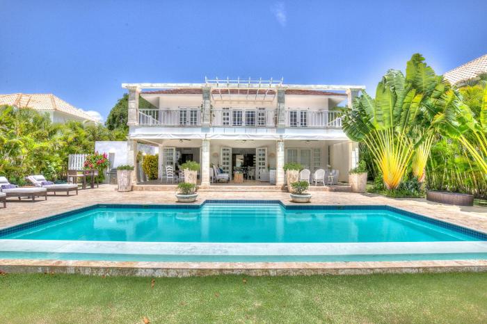 Golden Horizon Villa