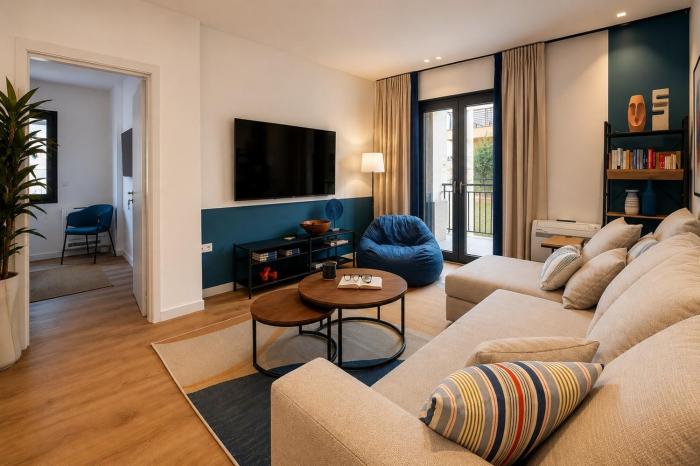 LIV - Upscale Athenian Residences