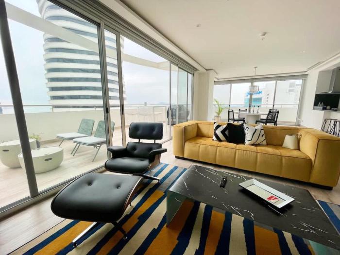 Luxury Exclusive Loft at Santana Lofts