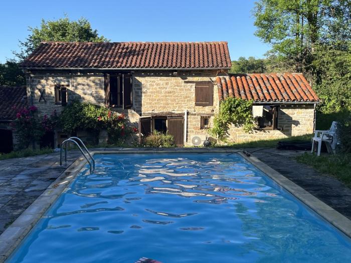 Chambre indépendante avec piscine à Saint Antonin