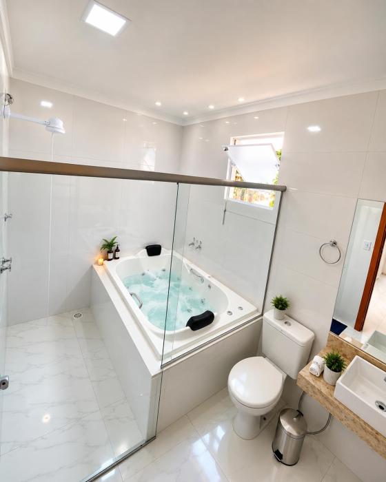 Suíte com Jacuzzi Vista de Escarpas 4