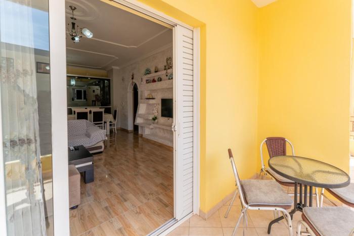 Saranda Apartment