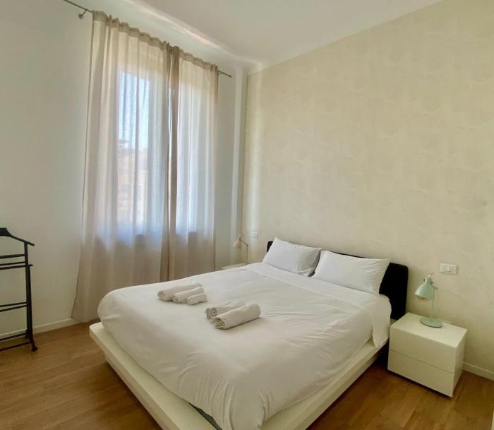 Bright 70sqm Navigli Flat with AC & Design