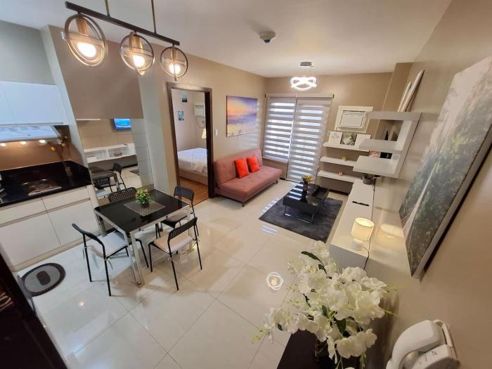 Vast Space 1BR -40sqm -4pax -Parking -MOA,PICC,WTC,AIPORT
